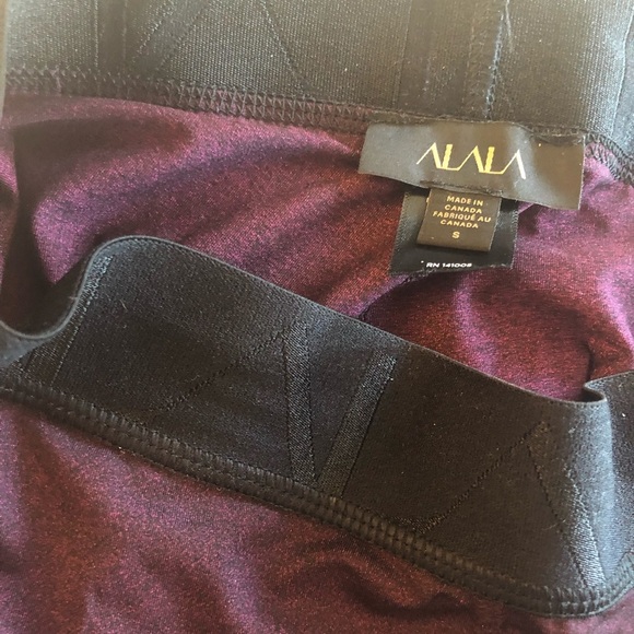 $80 Alala Primary Short in Beet Diamond - Biker Shorts Size Small - Picture 10 of 10